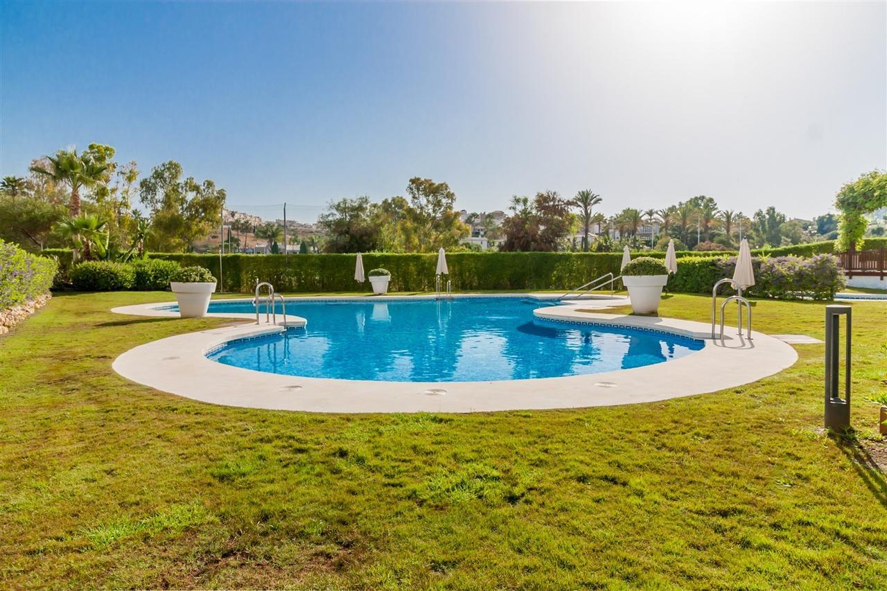Golf Hill Estepona Canovas Екстер'єр фото