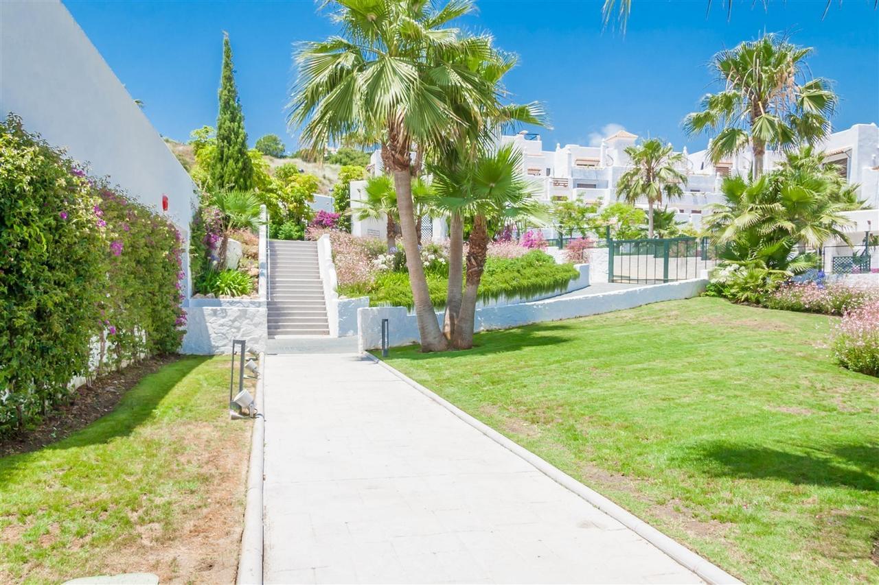 Golf Hill Estepona Canovas Екстер'єр фото
